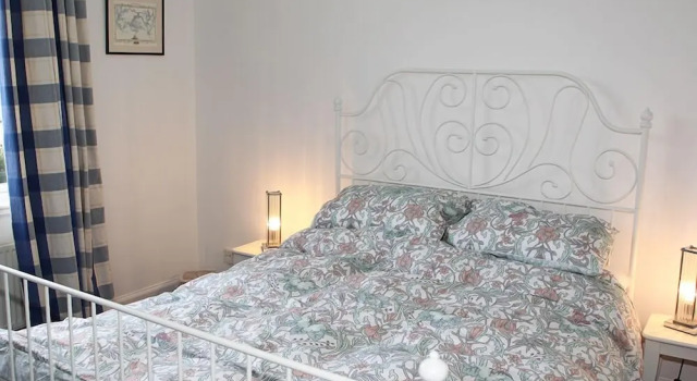 Kirklands Cottages, Забронировать Отель Отели Шотландских границ с парковкой, Парковка
