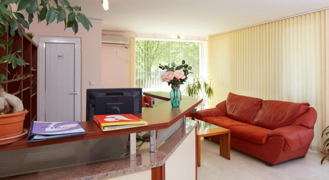 Guesthouse Kirov, Забронировать Отель Равда регион Солнечный берег