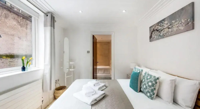 2-bedroom Spacious Apartment in the Heart of Covent Garden, London, Забронировать Апартаменты/квартира Апартаменты Лондона, рядом с Памятник «Боудикка и ее дочери», Апартаменты/квартира