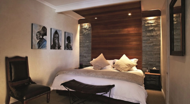 African Violet Guest Suites