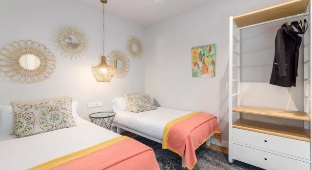 Always Easy | Alameda, Rezerwuj Hotel Hotele w Baskonia z parkingiem, Parking