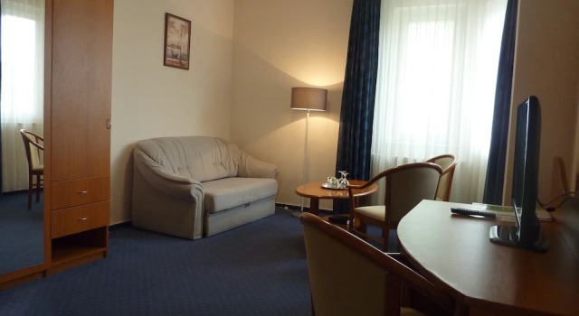 Люкс с 2 комнатами Zsanett Hotel