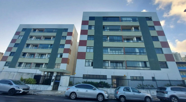 Apto na Praia de Atalaia a 100 metros da Passarela do Caranguejo, Varaa Hotelli Hotellit Sergipe uima-altaalla, Uima-allas