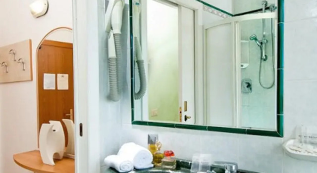 Трёхместный семейный номер Standard Hotel Gloria