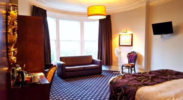 The Foley Arms Hotel Wetherspoon