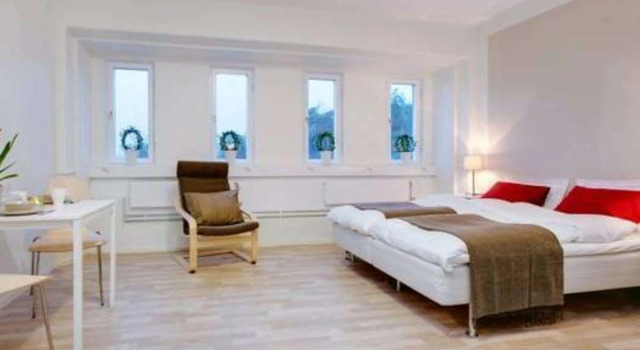 Part-Time Home Slagsta Strand, Book Hotel Norsborg Mälaren