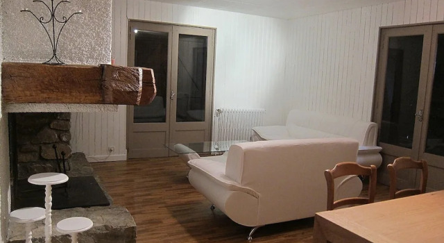 L'Isba, Rezervovat Hotel Hotely v Boutx s parkováním, Parkování