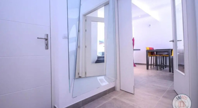 Апартаменты Magnificent Apartment With Furnished Sea View Terrace in A Luxury Residence