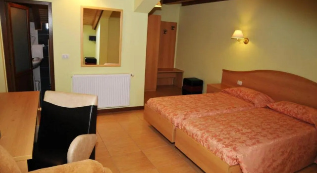 Pensiunea Lory, Rezervovat Hotel Piatra Neamţ Neamţ