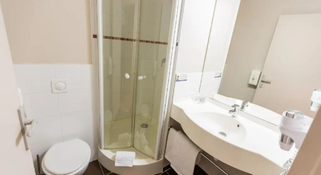Standart oda Ace Hôtel Bourges