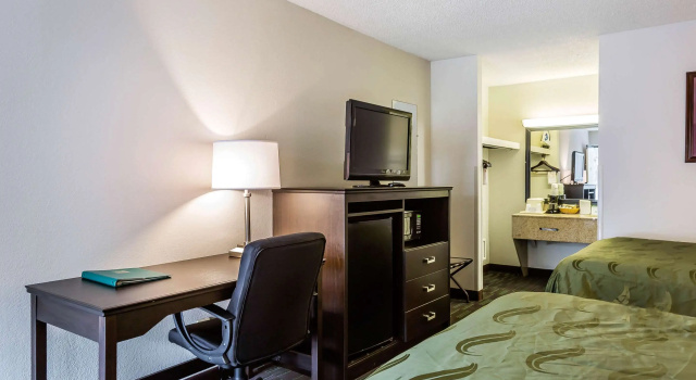 Четырёхместный номер Standard Quality Inn Culpeper