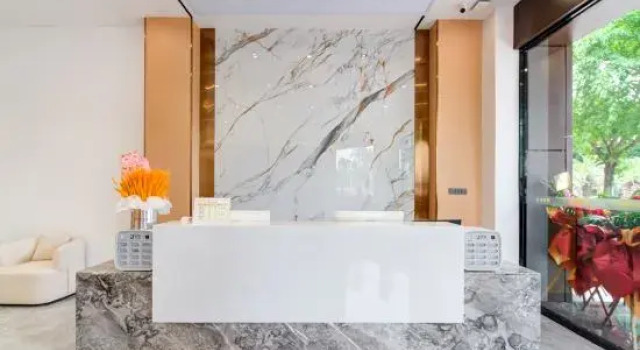 Mega Hotel, Boek Hotel Hotels in Guangdong met parkeren, Parkeren