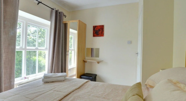 Beautiful Holiday Home in Rhydlewis With Garden, Rezervați Hotel Hoteluri în Troedyraur cu parcare, Parcare