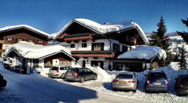 Steiningå, Rezervovat Hotel Hotely v Tyrolsko se snídaní, Snídaně