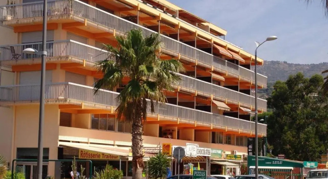 Appartement Le Lavandou, 1 pièce, 3 personnes - FR-1-251-303
