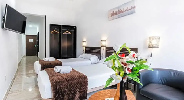 Номер Standard с видом на город Hostal Rincón de Sol - Centro Madrid - Self Checkin