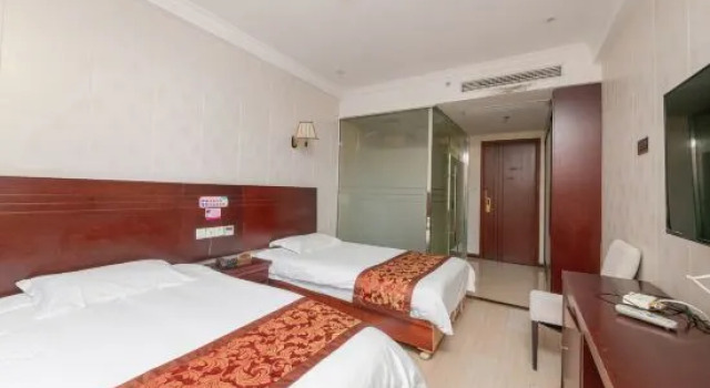Люкс Business Shanghai Chenjiazhen Hotel
