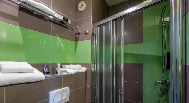 Двухместный номер Standard Logis Hotel Noemys pont de lEtoile