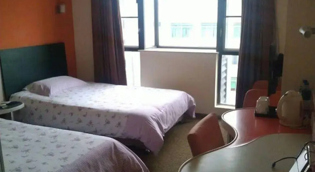 Motel 168 Panyu Pingkang Road, Забронировать Мотель Мотели Гуанчжоу, рядом с 2-й Дворец культуры трудящихся, Мотель