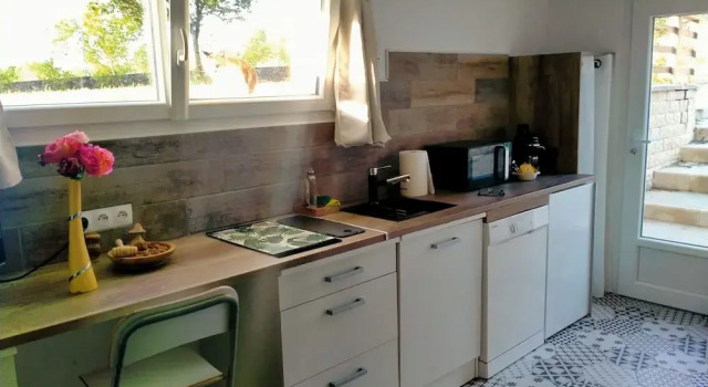 Студия Chambres dHôtes & Studio LHosting Noix