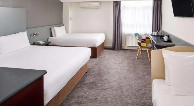 Семейный номер Classic Mercure Chester Abbots Well Hotel