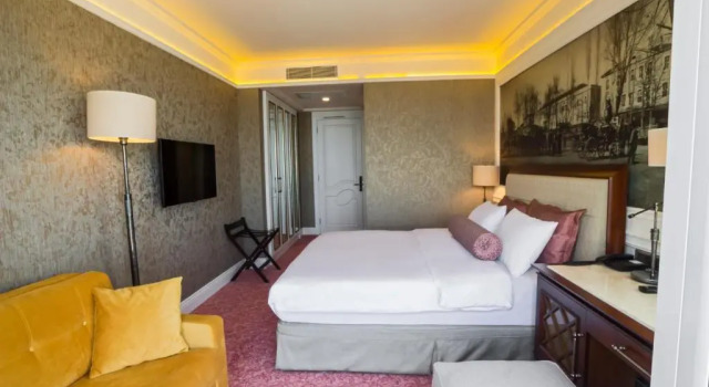 Трёхместный номер Deluxe с балконом и с видом на море Mell Hotel