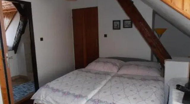 Villa George, Reserva ahora Villa Řevničov 