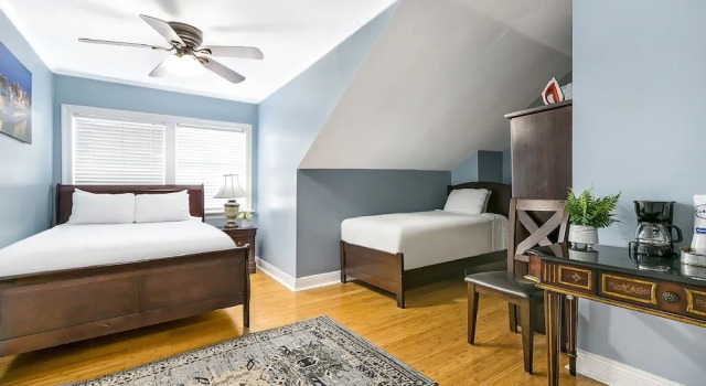 Номер Standard Canal Express Rooms