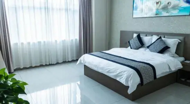 Deluxe Suite Zhongpu Hotel