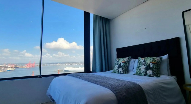 Accommodation Front - Cosy 2 Sleeper with Exquisite Habour Views, Забронировать Отель Дурбан Квазулу-Наталь