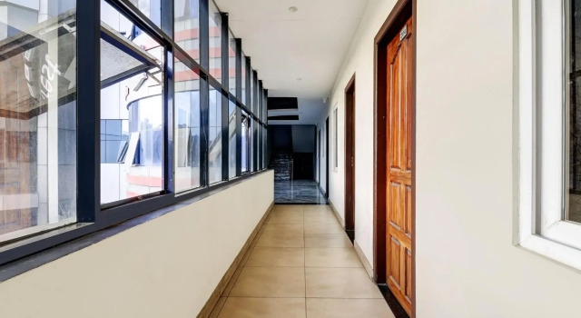 West Gate Inn & Suites By OYO Rooms