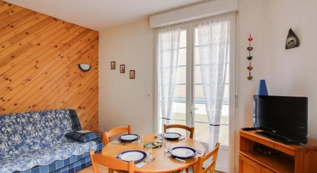 Appartement Cauterets, 2 pièces, 4 personnes - FR-1-401-66