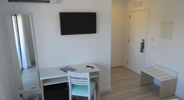 Двухместный номер Deluxe с балконом и с видом на сад Hotel Alcaide