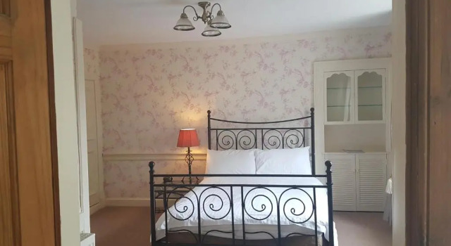 Номер Standard Plough Hotel