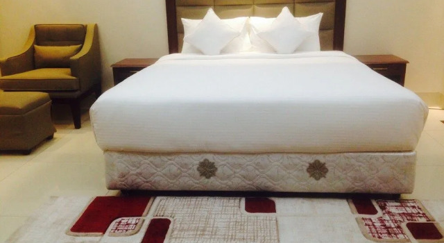 The Royal Paradise, Varaa Hotelli Gulshan Dhaka