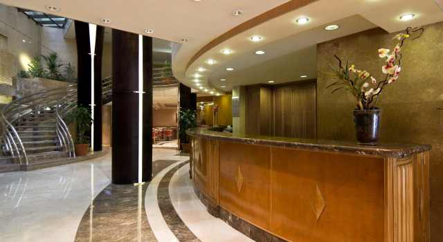 SANA Reno Hotel, Забронировать Отель Отели Лиссабона с бассейном, рядом с Сан Себаштиан, Бассейн