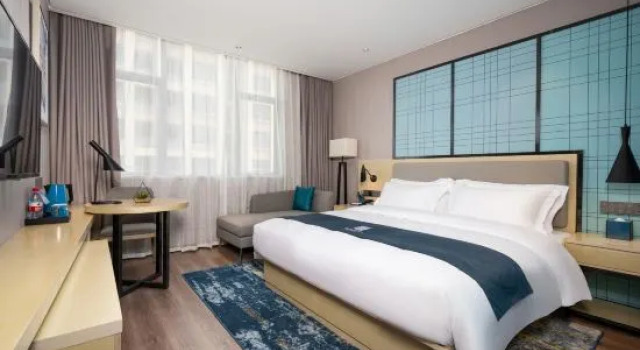 Люкс Echarm Hotel (Huoju Kaifaqu Zhongshan Station)