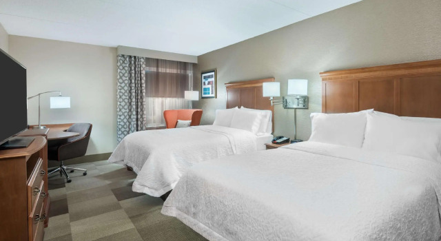 Четырёхместный номер Standard Hampton Inn Danbury