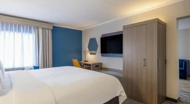 Люкс Holiday Inn Express & Suites Greensboro - I-40 atWendover by IHG