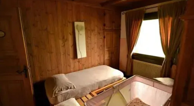 Cà Cedron - Relaxing Accommodation, Забронировать Отель Ливиньо Ломбардия, рядом с Кресельный подъёмник Кампо Сквола (нижняя станция)