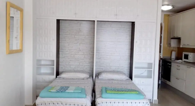 Apartment with One Bedroom in Arona, with Wonderful Sea View, Furnished Balcony And Wifi - 200 M From the Beach, Prenota Appartamento Los Cristianos 
