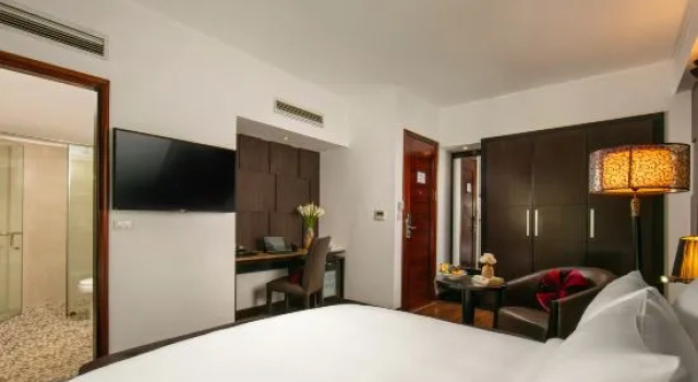 Номер Premium La Nueva Boutique Hotel Hanoi & Spa