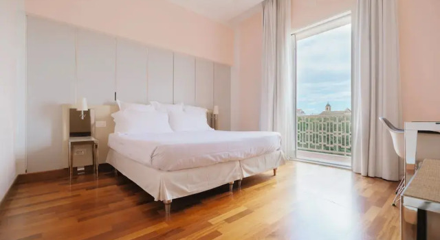 Двухместный номер Superior с балконом Hotel Miramare