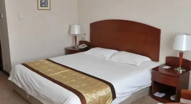 Dalian University of Technology International Convention Center, Book Hotel Shahekou 