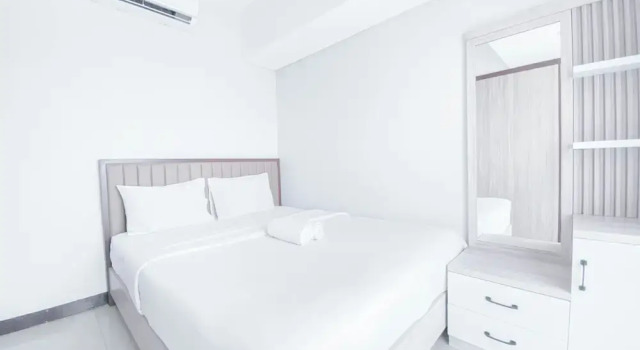 Апартаменты Standard Good and Simple 2BR at Tamansari La Grande