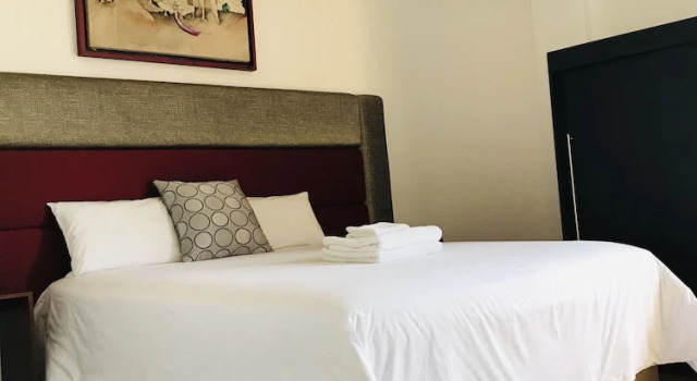 Двухместный номер Deluxe с видом на город Larqa Park Rooms