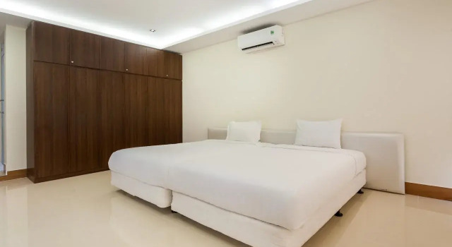 IDC White House Ocean Villa Da Nang, Забронировать Вилла Отели Дананга муниципалитета с бассейном, рядом с Marble Sculptures, Бассейн