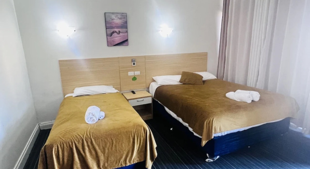 Семейный люкс Jacksons Motor Inn