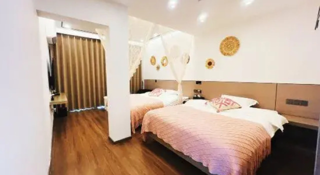 Люкс Dali Qianning Seaview Homestay