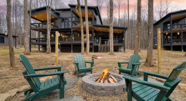 Коттедж Kings Crown by Avantstay Indoor Pool, Hot Tub, Firepit, Theater All-season Retreat
